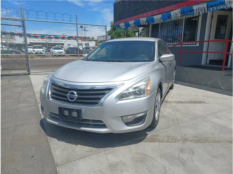 2013 Nissan Altima for sale at CHAMPION MOTORZ in Fresno CA