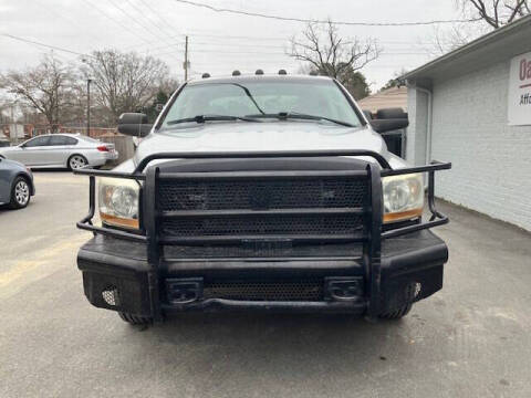 2006 Dodge Ram 3500 for sale at Oak City Motors in Garner NC