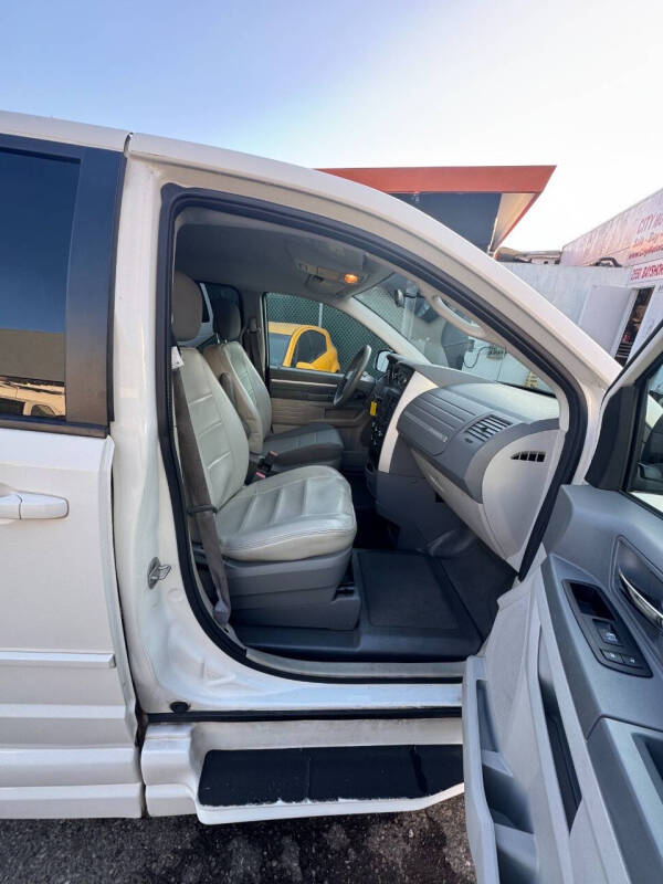 2010 Dodge Grand Caravan SE