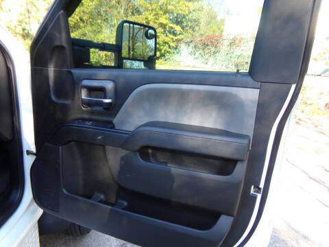 2019 International CV515