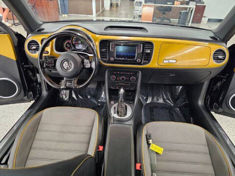 2016 Volkswagen Beetle 1.8T Dune