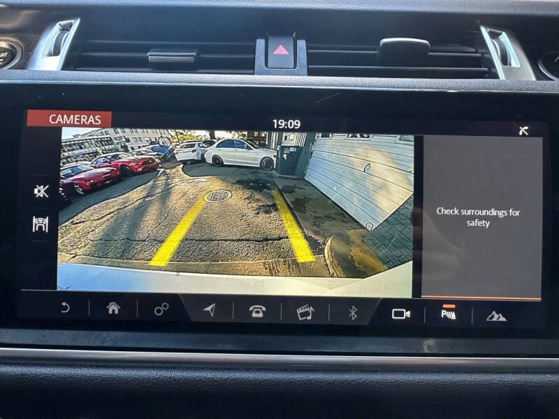 2022 Land Rover Range Rover Sport HSE Silver Edition