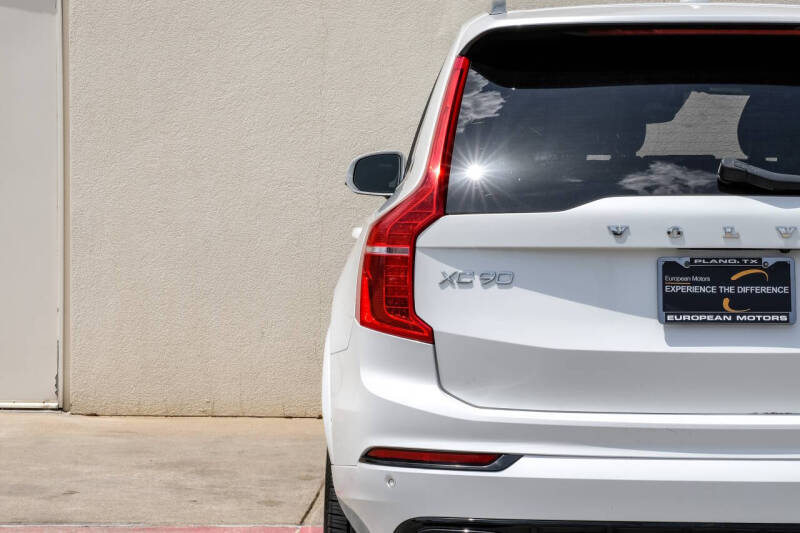 2016 Volvo XC90 T8 eAWD R-Design
