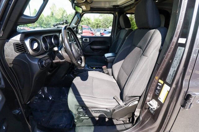 2021 Jeep Gladiator Sport