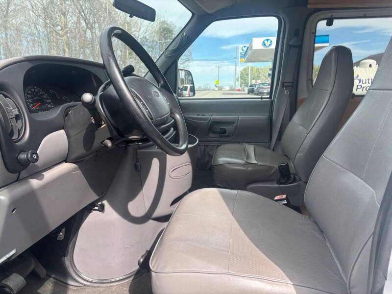 1999 Ford E-350 XL SD
