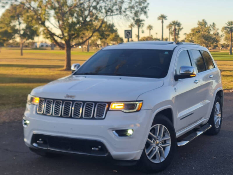 2017 Jeep Grand Cherokee Overland's photo