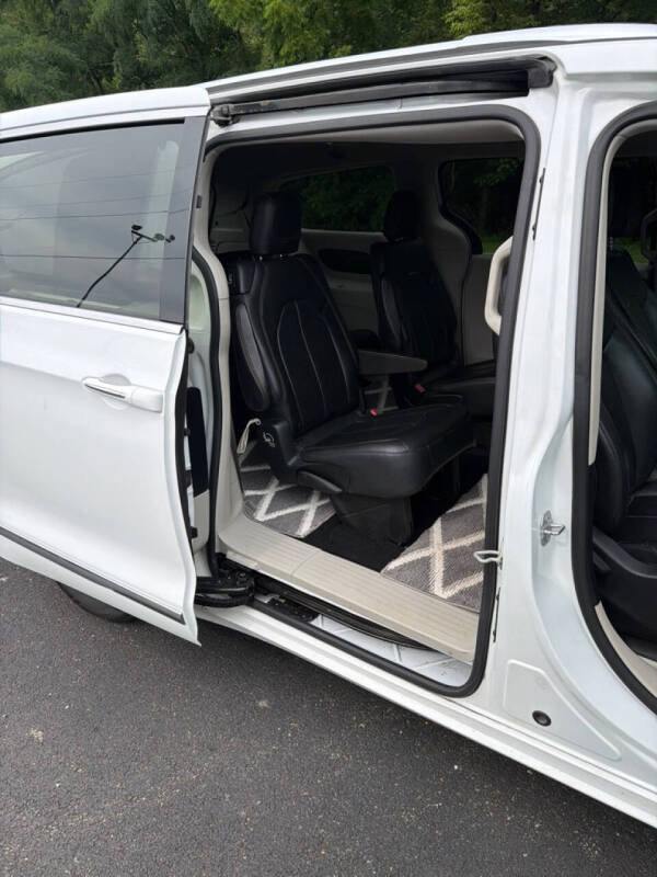 2018 Chrysler Pacifica Touring L