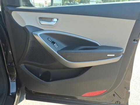 2016 Hyundai Santa Fe SE