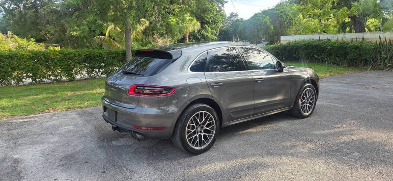 2015 Porsche Macan Turbo