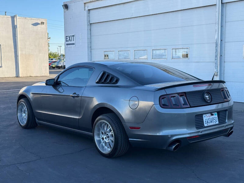 2013 Ford Mustang V6