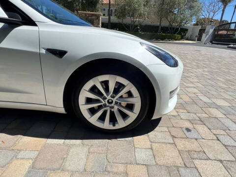 2021 Tesla Model 3 Standard Range Plus