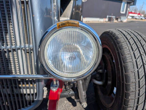 1933 Ford Model BB