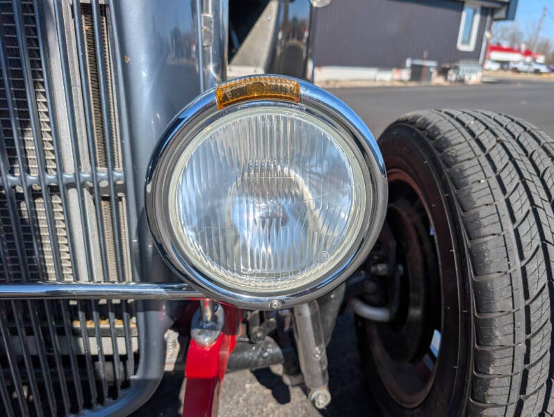 1933 Ford Model BB