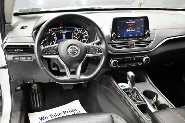 2022 Nissan Altima 2.5 SR