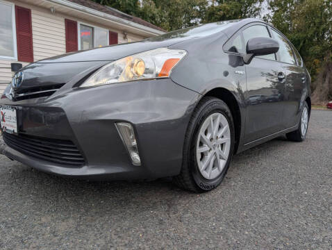 2012 Toyota Prius v Three