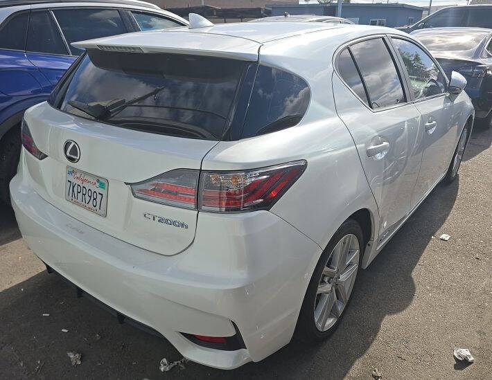 2015 Lexus CT 200h