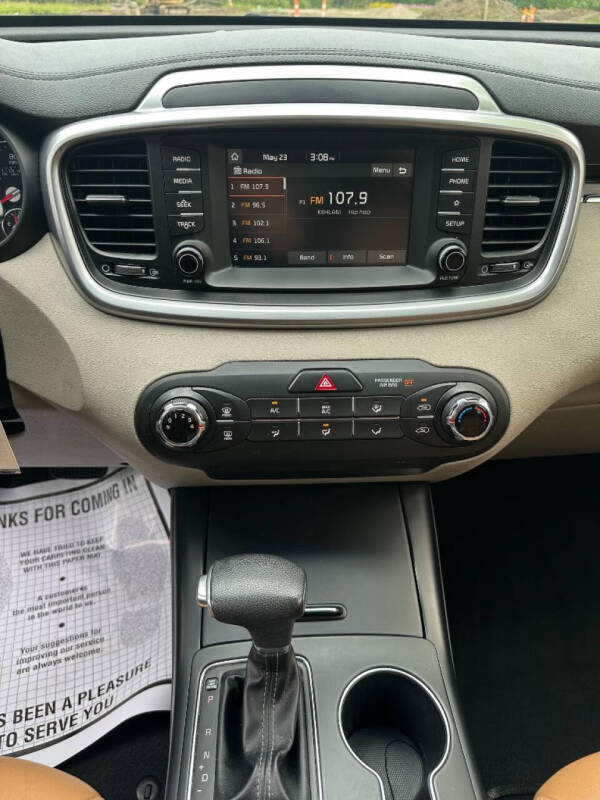 2019 Kia Sorento LX