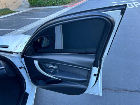 2018 BMW 3 Series 320i