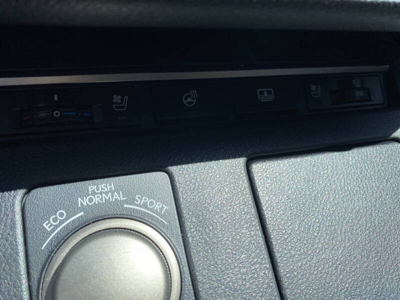 2013 Lexus ES 300h