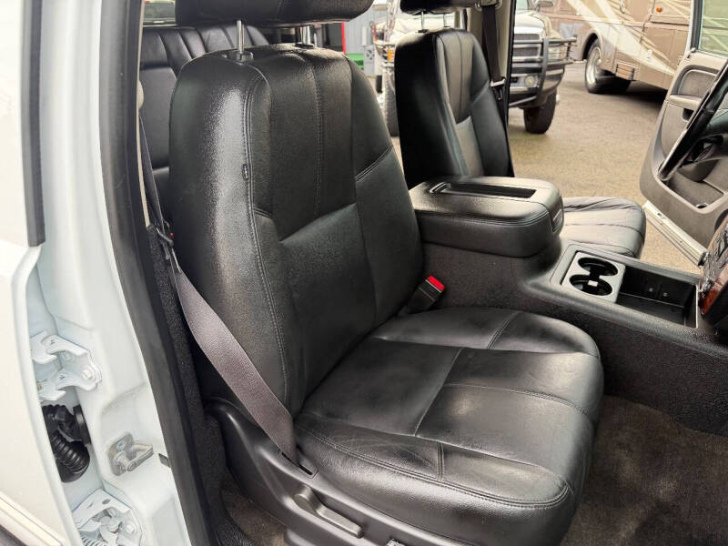 2014 Chevrolet Suburban LT