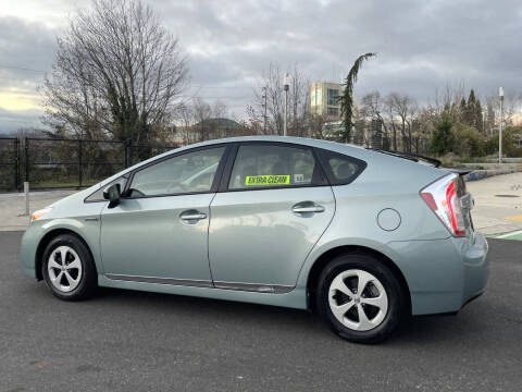 2014 Toyota Prius Two
