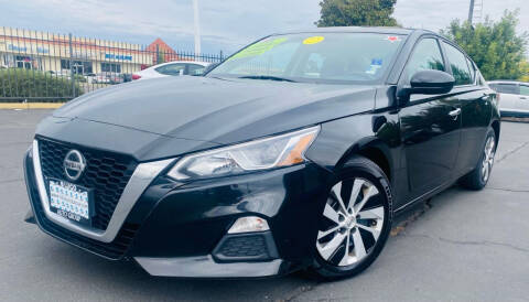 2020 Nissan Altima for sale at Lugo Auto Group in Sacramento CA