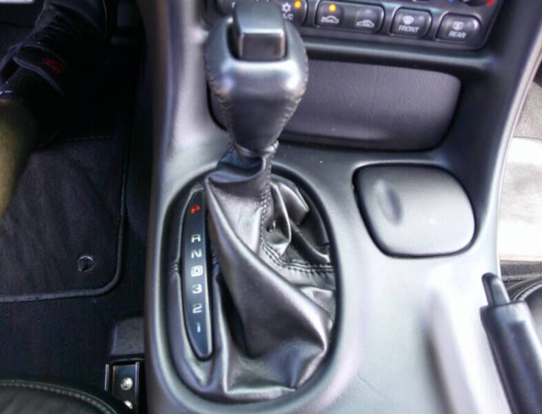 2004 Chevrolet Corvette