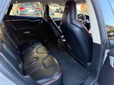 2013 Tesla Model S Performance