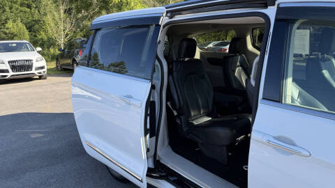 2019 Chrysler Pacifica Touring L