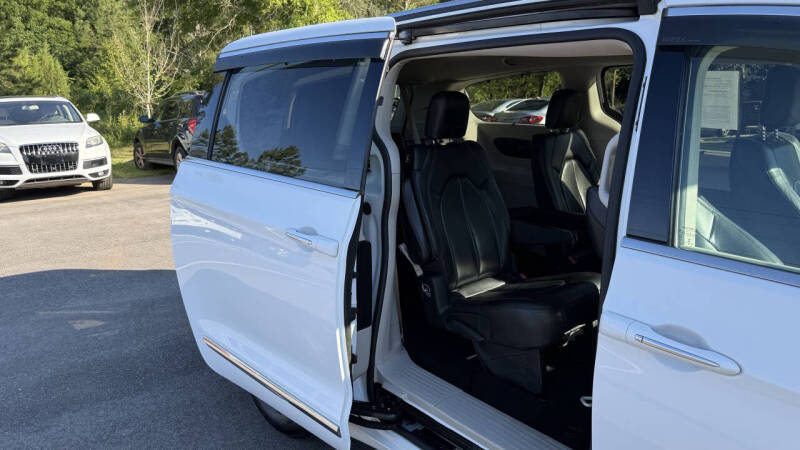 2019 Chrysler Pacifica Touring L