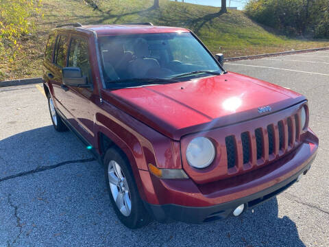 2014 Jeep Patriot for sale at CHAD AUTO SALES in Bridgeton MO