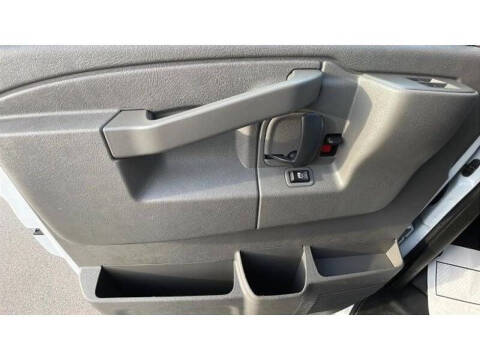 2022 Chevrolet Express 3500