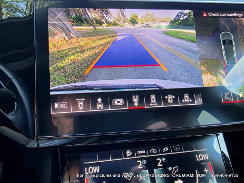 2021 Audi e-tron quattro Premium