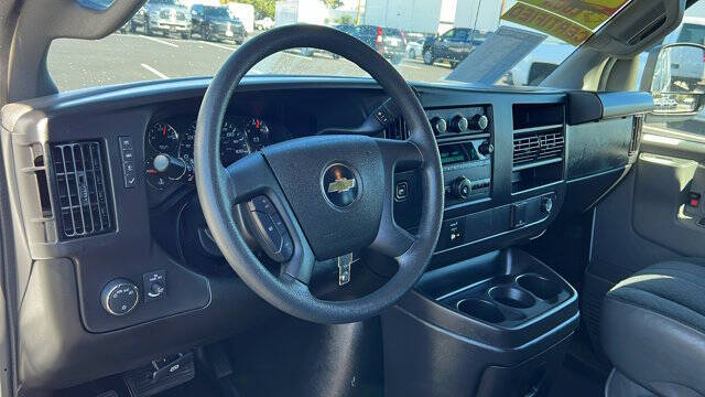 2023 Chevrolet Express 2500