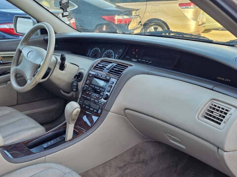 2000 Toyota Avalon XLS