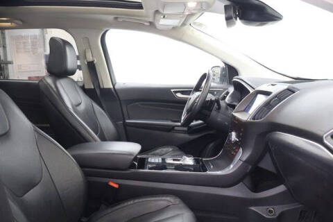 2020 Ford Edge Titanium