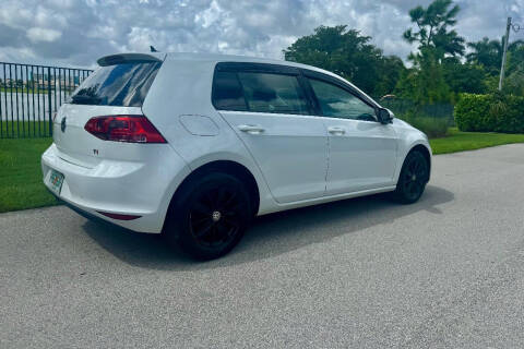 2016 Volkswagen Golf TSI S