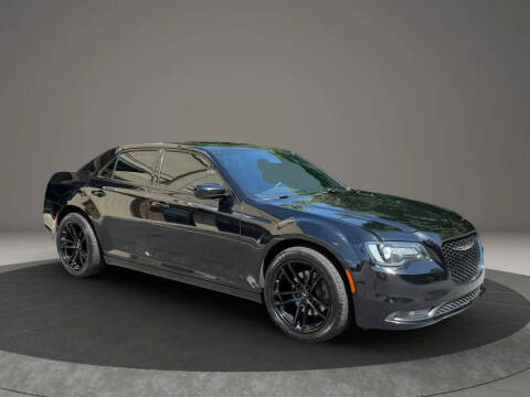 2017 Chrysler 300