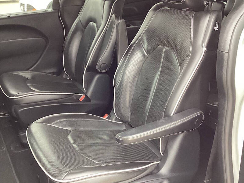 2020 Chrysler Pacifica Hybrid Limited