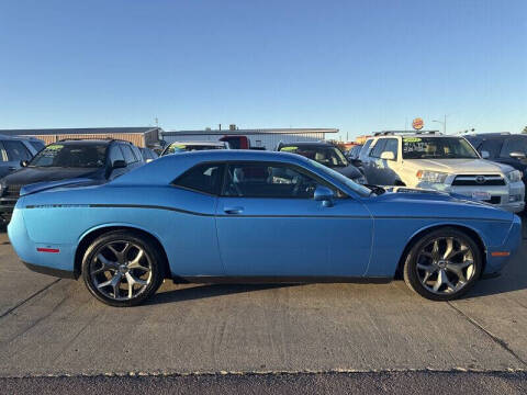 2015 Dodge Challenger SXT Plus