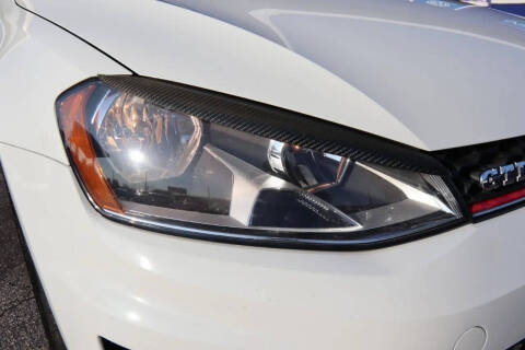 2017 Volkswagen Golf GTI S