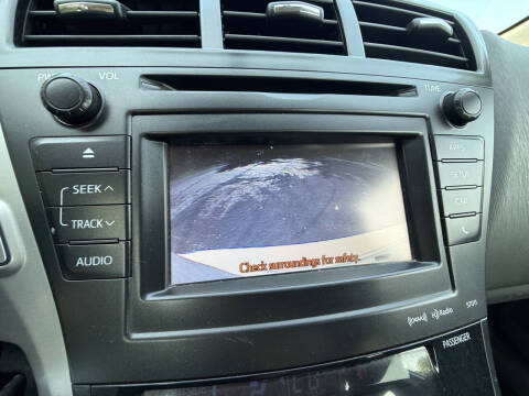 2012 Toyota Prius v Two