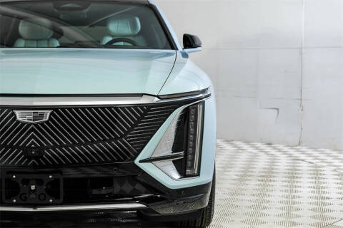 2024 Cadillac LYRIQ Luxury 1