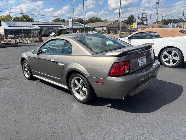 2001 Ford Mustang GT