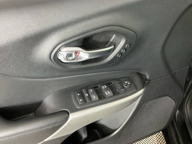 2017 Jeep Cherokee Overland