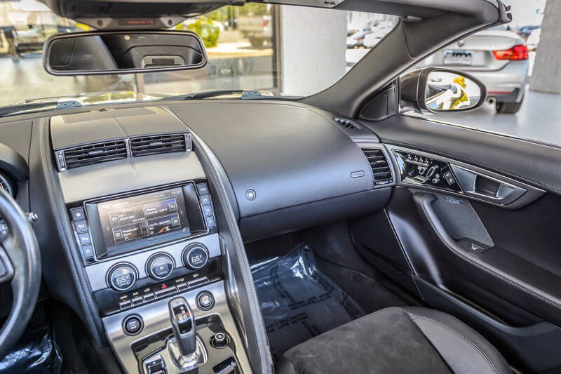2016 Jaguar F-TYPE