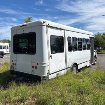 2014 Ford E-Series E-450 SD