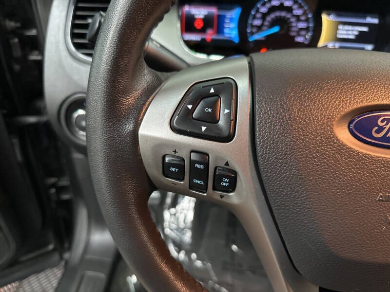 2018 Ford Taurus SEL