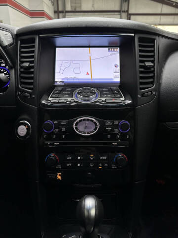 2015 Infiniti QX70