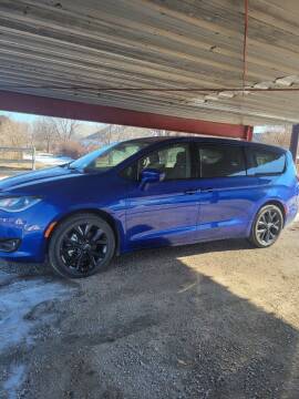 2020 Chrysler Pacifica for sale at Faw Motor Co - Faws Garage Inc. in Arapahoe NE